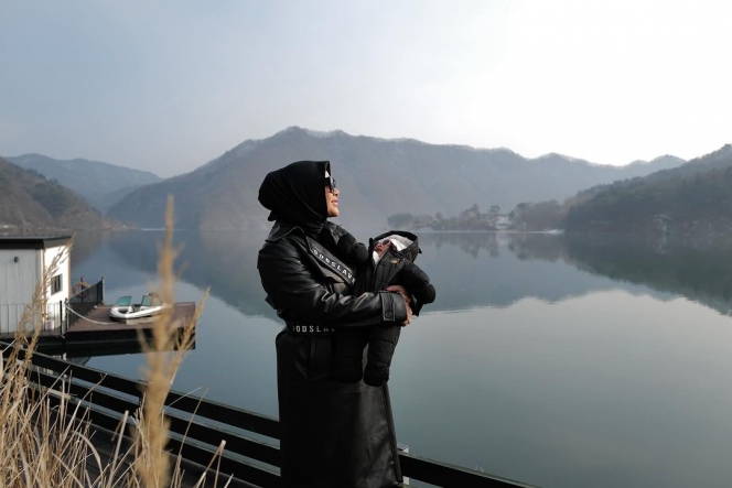 Liburan ke Korea Selatan, Ini Potret Terbaru Aurel Hermansyah yang Disebut Gendut Seperti Ibu-Ibu PKK