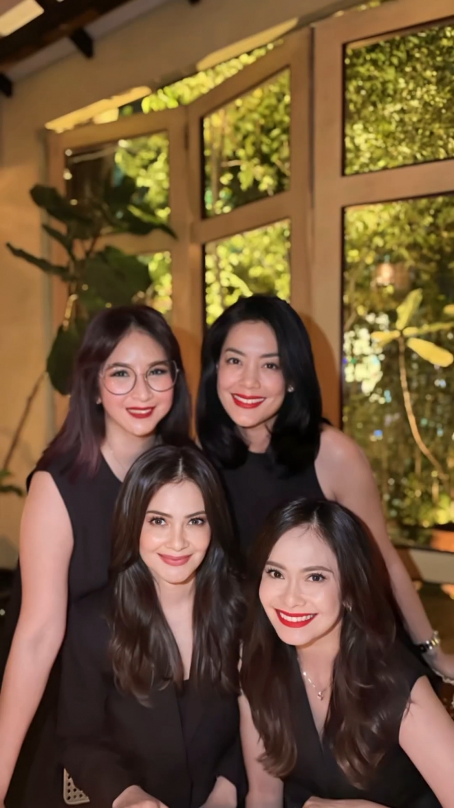 Potret Persahabatan Cut Tary, Ersa Mayori, Novita Angie dan Lulu Tobing, Alumni Gadis Sampul yang Cantiknya Awet sampai Sekarang
