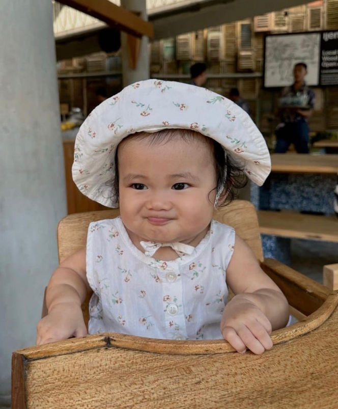 Imut Banget, Ini Potret Baby Aisha Anak Kesha Ratuliu yang Kayak Boneka