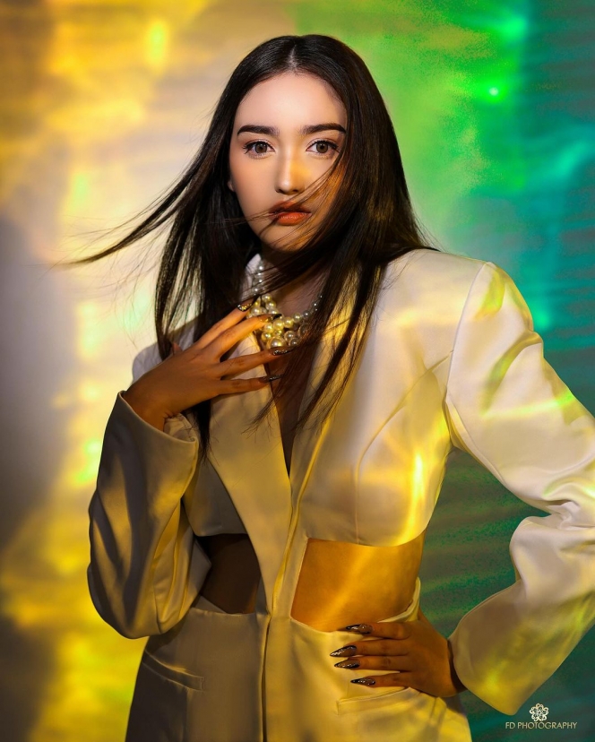 Ranty Maria Tampil Stunning di Pemotretan Terbarunya, Wajah Unreal Bikin Netizen Terpana