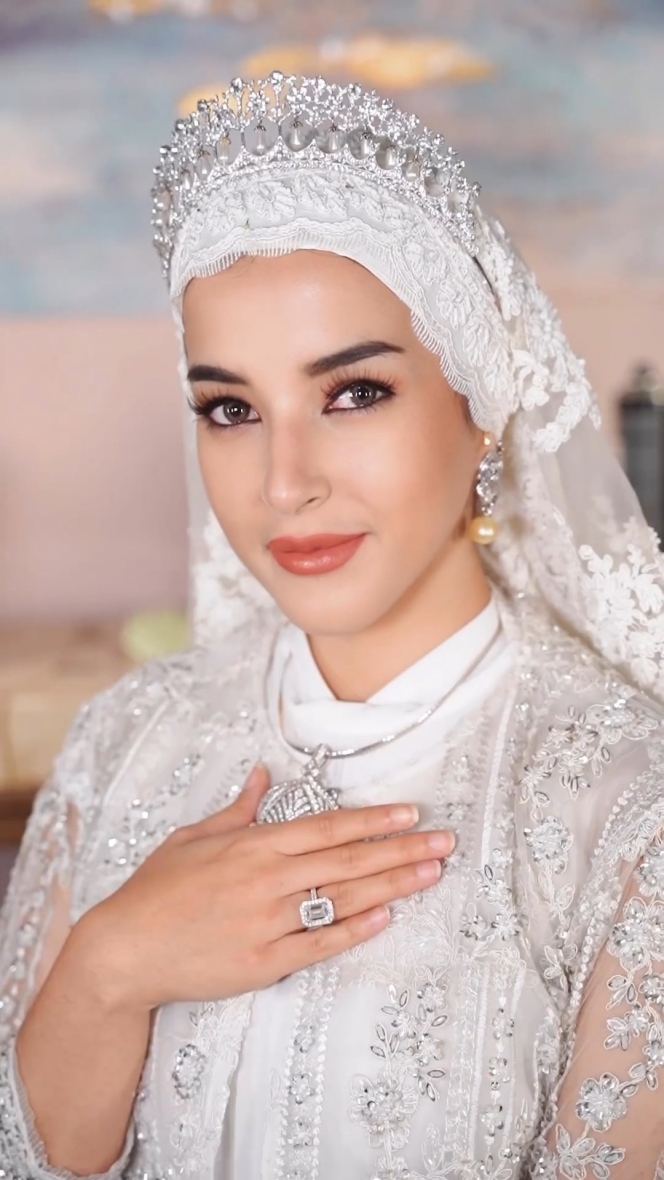 Begini Momen Tasya Farasya Recreate Make Up Anisha Rosnah saat Menikah, Hasilnya Plek-ketiplek!
