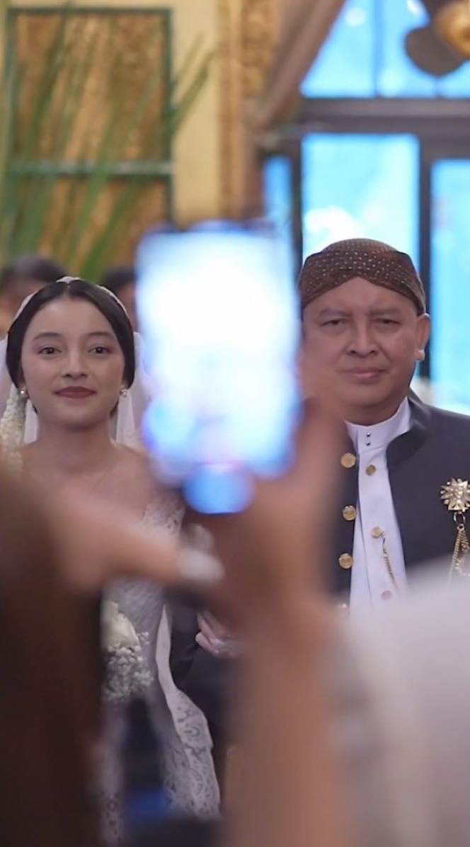 8 Potret Pernikahan Nadia Soekarno, Jurnalis Cantik Putri Soraya Haque
