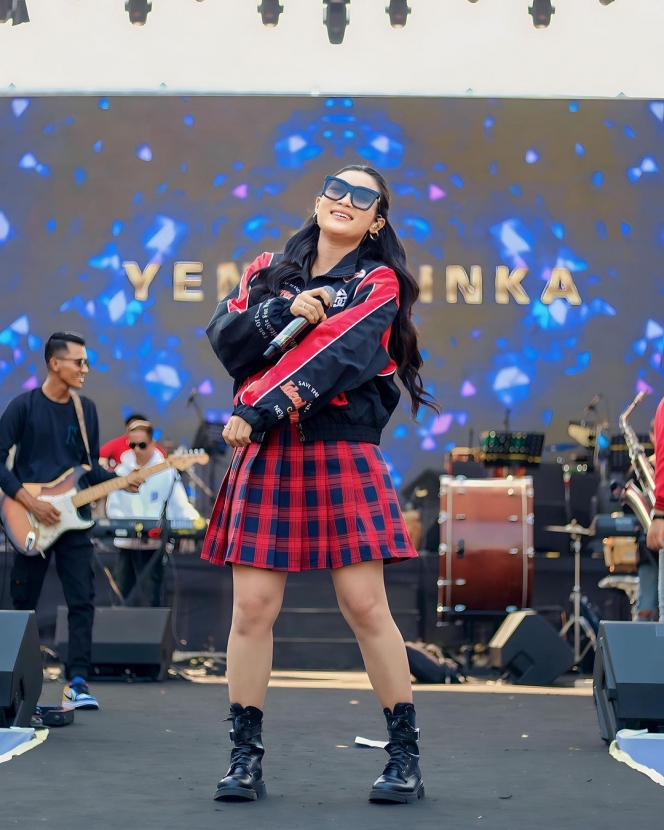 Potret Terbaru Yeni Inka, Penyanyi Dangdut yang Makin Bersinar Usai Melahirkan