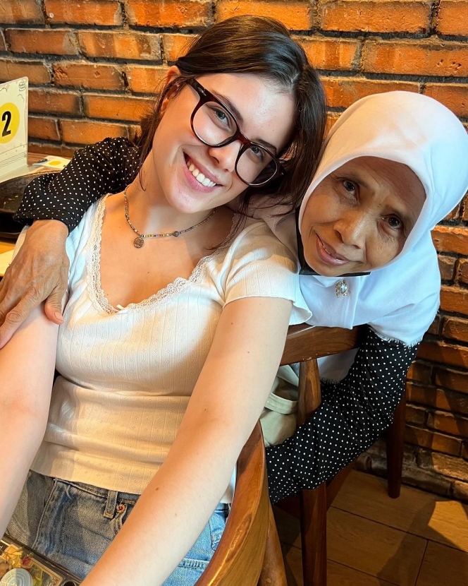 Bule Banget, Ini Foto Terbaru Manuella Aziza Anak Sophia Latjuba yang Sudah Beranjak Dewasa