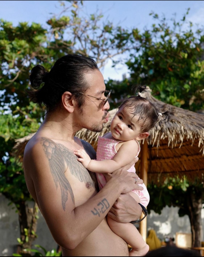 Makin Gemesin, Ini Foto Terbaru Dunia Tahitoe Anak Ello yang Bakal Jadi Kakak