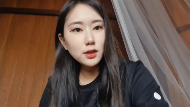 8 Foto Jiah Youtuber Korea yang Viral karena Diajak Om-om ke Hotel