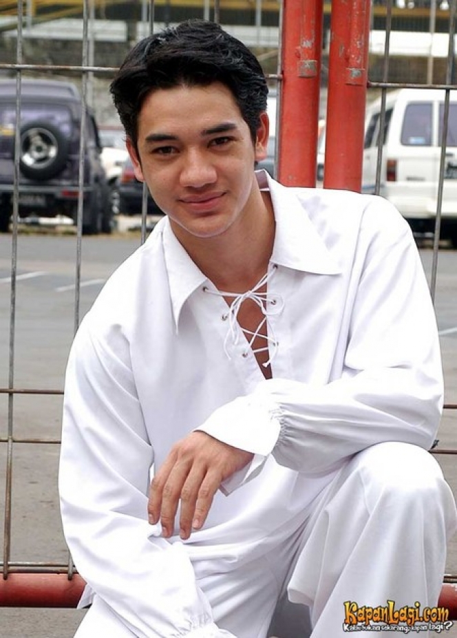 7 Foto Lawas Andrew White, Ganteng dan Glowing Sejak Dulu