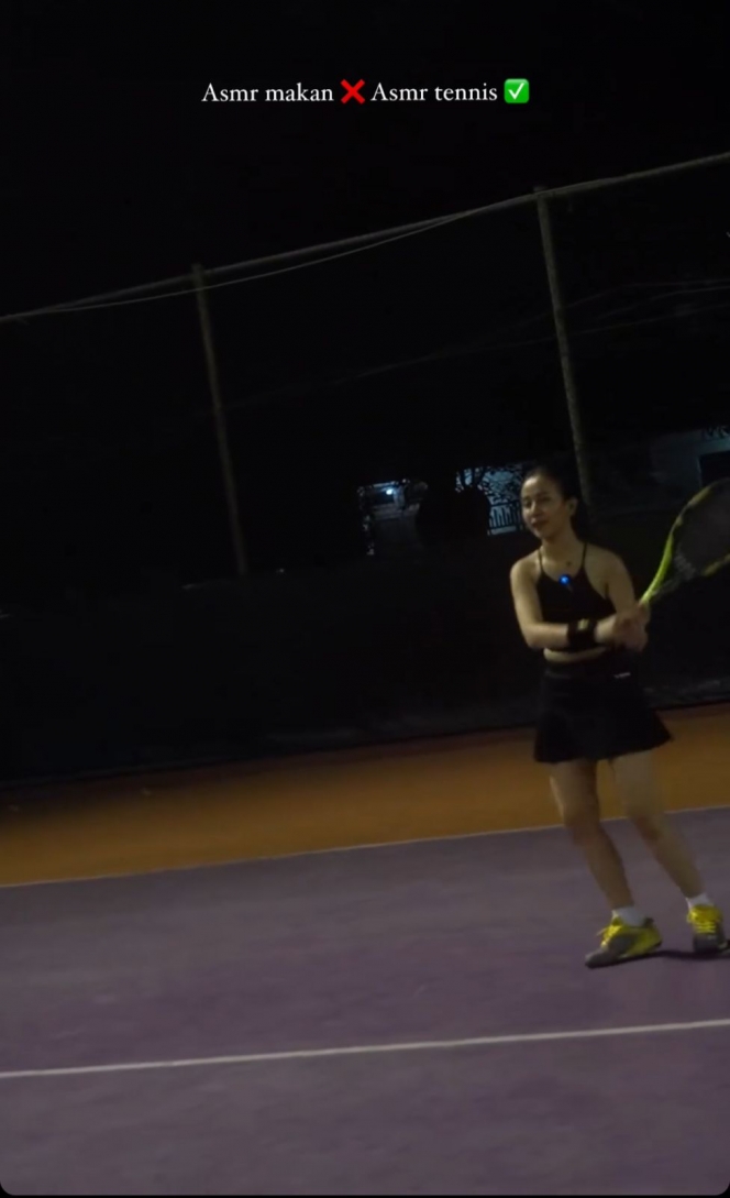 Foto Mayang Lucyana yang Kini Aktif Main Tenis, Makin Cantik dengan Gayanya Sendiri