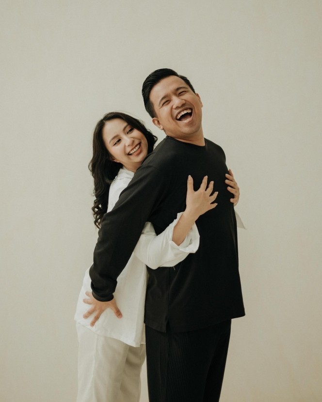 Potret Maternity Shoot Clairine Clay, Sebentar Lagi Akan Jadi Ibu!