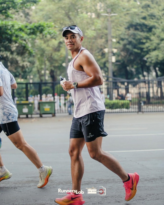 Sudah Putus Lama, 10 Foto Rino Soedarjo dan Gisella Anastasia Jogging Bareng, Balikan Lagi? 