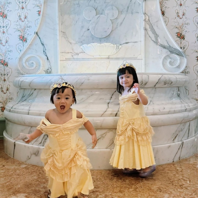 Gemes Banget, Ini Foto 2 Anak Felicya Angelista yang Kompak Dimake Over Jadi Princess Sehari