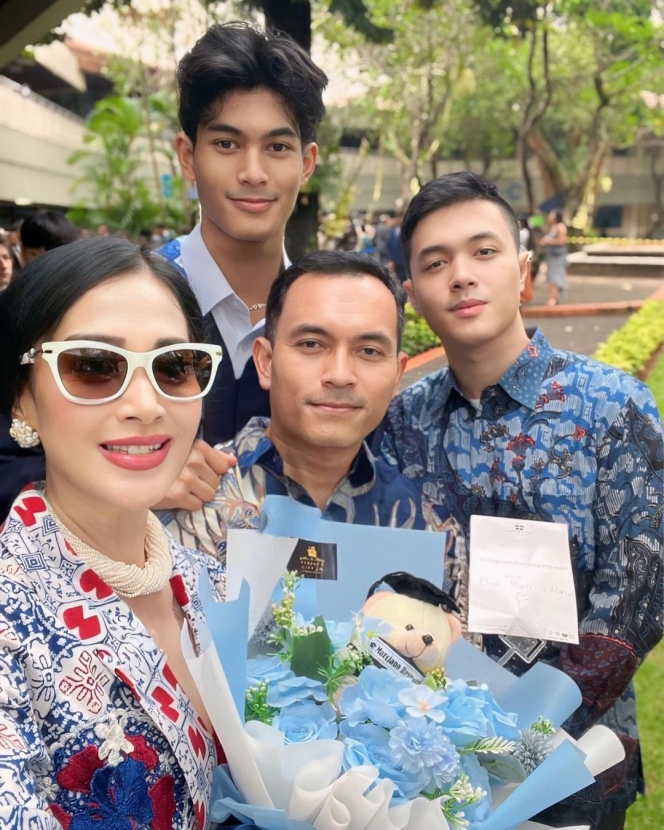 Foto Wisuda Kelulusan Marco Anak Diah Permatasari, Bikin Bangga Raih Beasiswa Kuliah di Luar Negeri