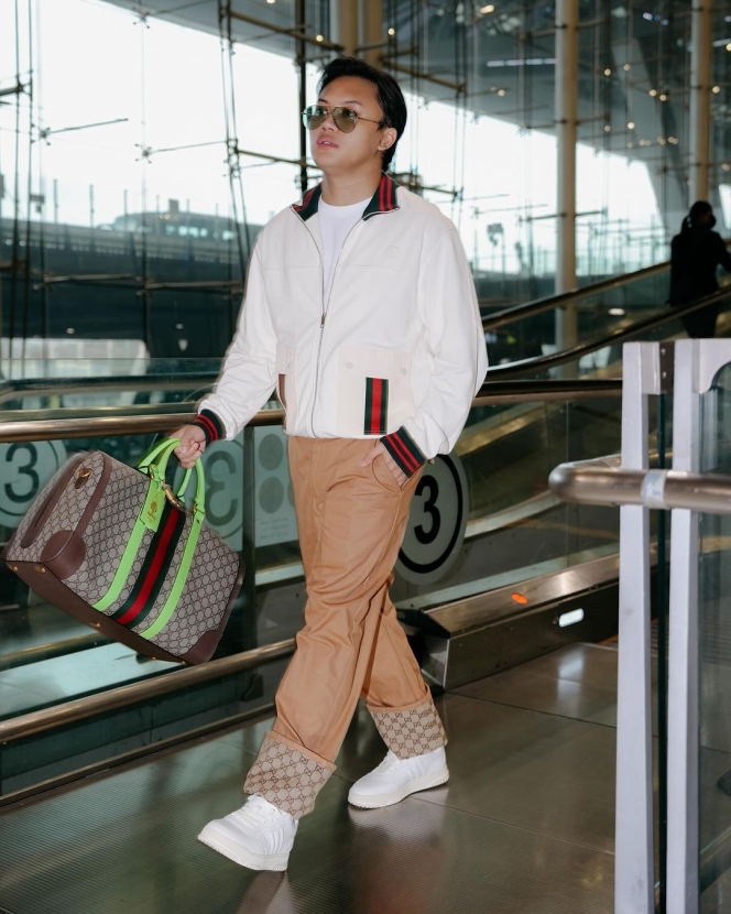 Foto Mahalini dan Rizky Febian dalam Pemotretan Bareng Gucci di Bangkok, Tampil Stunning 