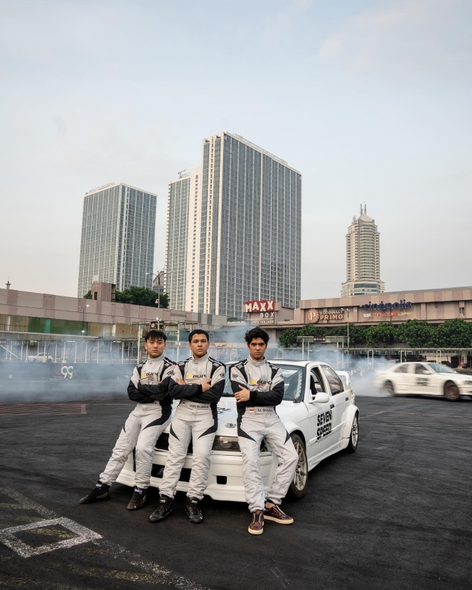 10 Foto Al Ghazali yang Makin Jago Drifting, Siap Ikut Kompetisi Tahun Ini!