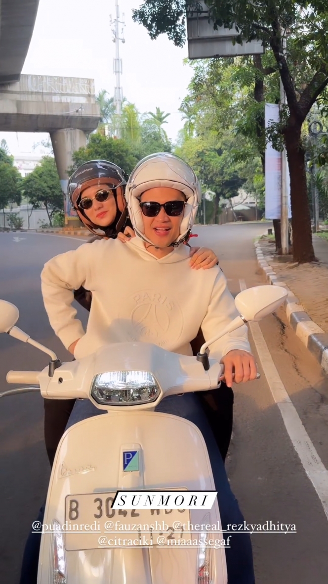 7 Potret Keseruan Rezky Adhitya dan Citra Kirana saat Motoran Berdua, Romantis Banget kayak ABG Kasmaran!