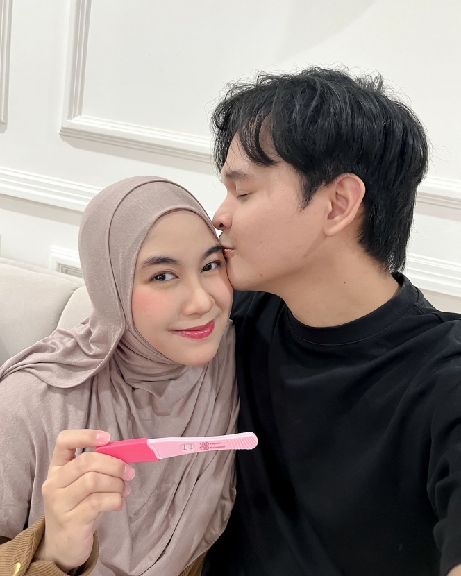 Foto Anisa Rahma Umumkan Kehamilan Kedua, Si Kembar Bahagia Bakal Punya Adik!