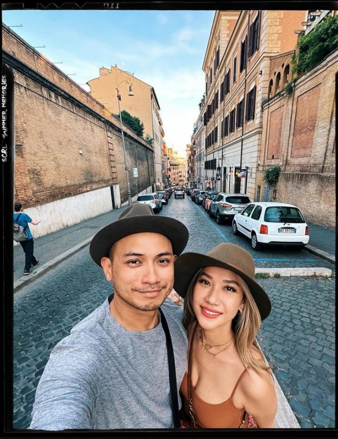 Disinggung Netizen soal Siapa yang Bayar Liburan, BCL dan Tiko Tetap Asyik Nikmati Honeymoon di Venice hingga Roma