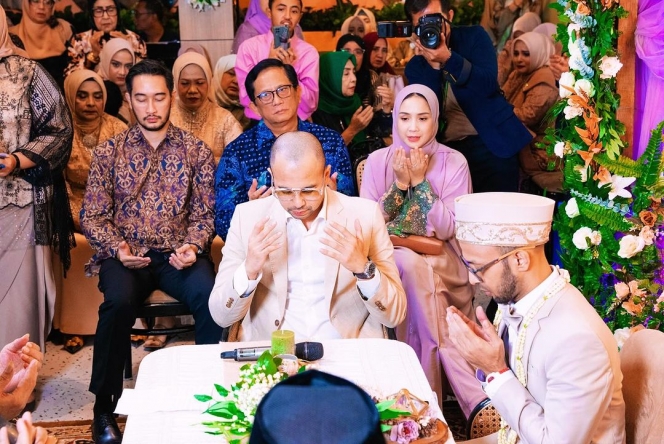 Foto Momen Raffi Ahmad Jadi Saksi Nikah Karyawan RANS, Tanggung Biaya Pernikahan Sampai Honeymoon