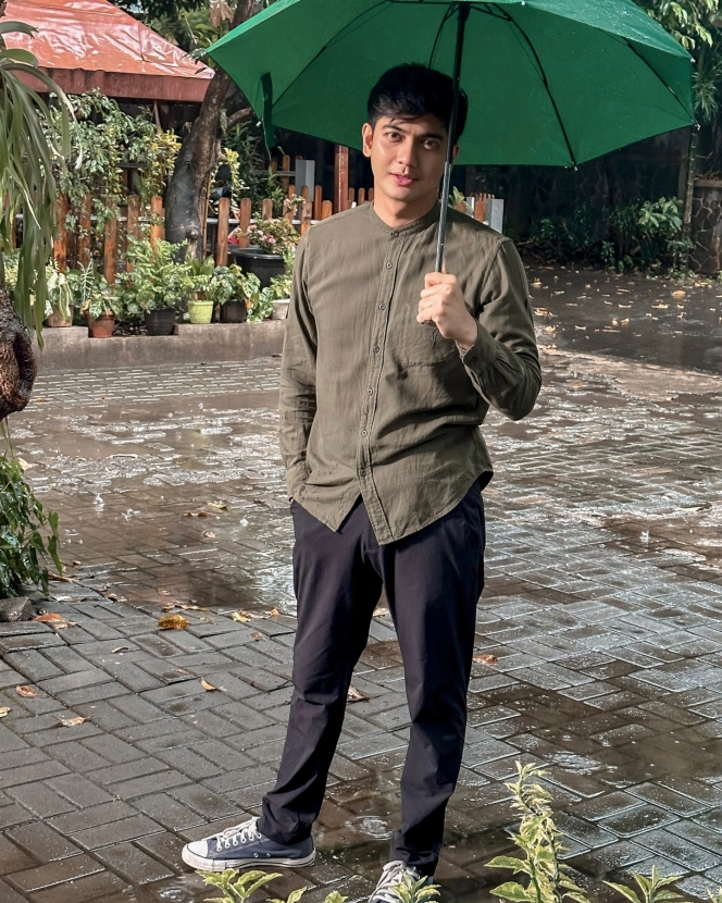 Karier Makin Moncer, Ini 10 Foto Teuku Ryan Saat di Lokasi Syuting Sinetron