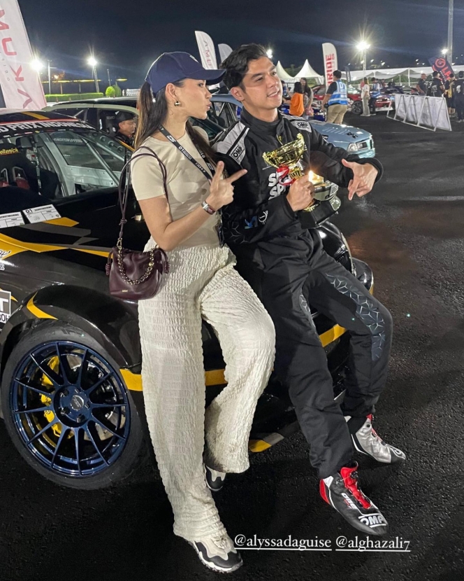 8 Foto Mesra Al Ghazali dan Alyssa Daguise di Event Drifting, Resmi Balikan Nih?