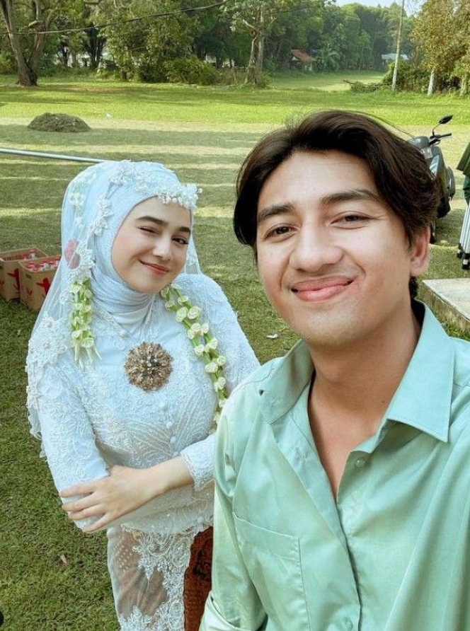 Dikira Beneran, Ini 8 Foto Syifa Hadju dan Teuku Ryan Nikah di Sinetron