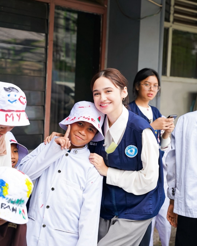 Potret Syifa Hadju Rayakan Ulang Tahun ke-24 di Panti Asuhan, Wajahnya Bahagia Banget!