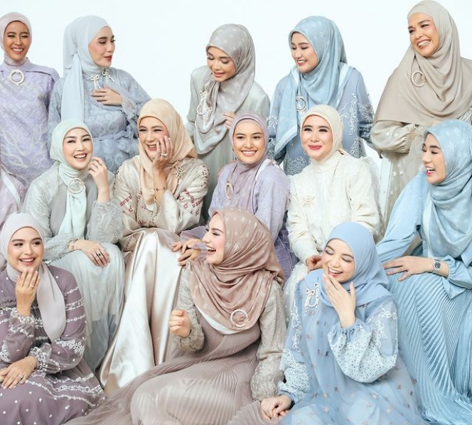 7 Foto Paula Verhoeven Bersama Geng Baru yang Semua Berhijab, Ada Mantan Pacar Baim Wong