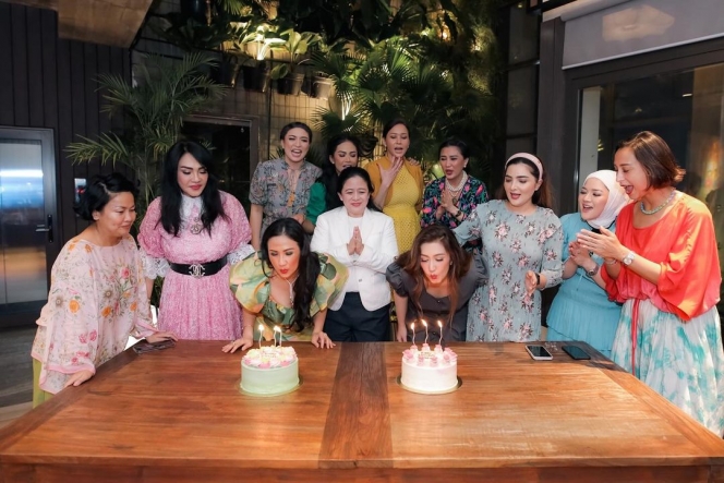 Foto Perayaan Ultah Nafa Urbach ke-44 Bareng Geng Arisan, Bareng Para Diva Hingga Puan Maharani