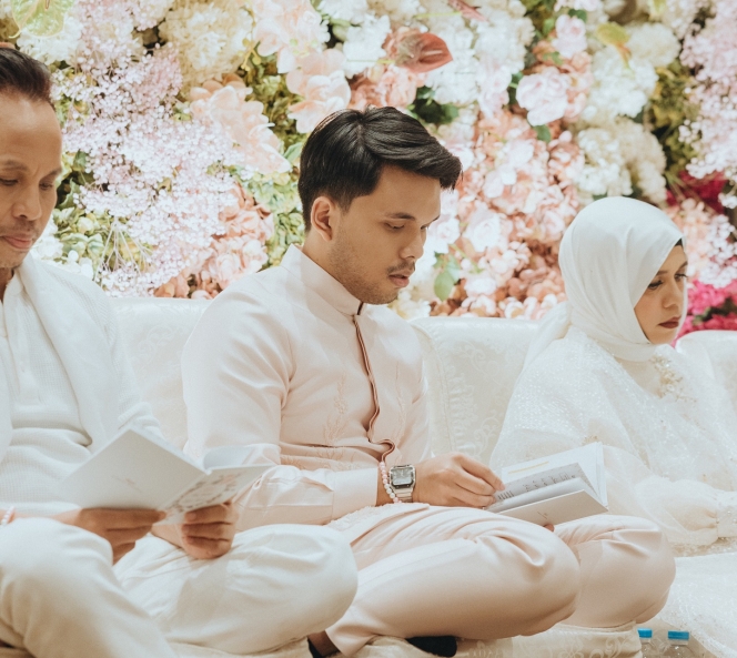 10 Foto Pengajian Aaliyah Massaid dan Thariq Halilintar Jelang Pernikahan, Penuh Haru Sekaligus Bahagia