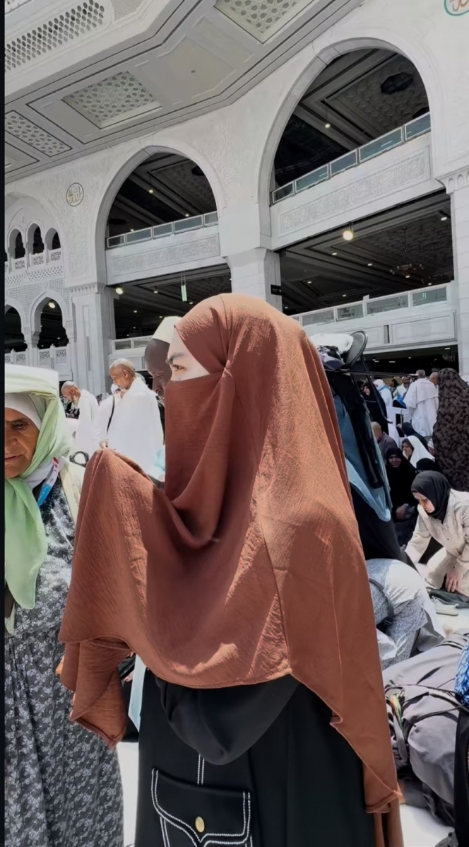 9 Foto dr Shindy Putri Umumkan Hamil Kedua Sepulang Haji, Bahagia Jalani Ibadah dengan Baby Bump