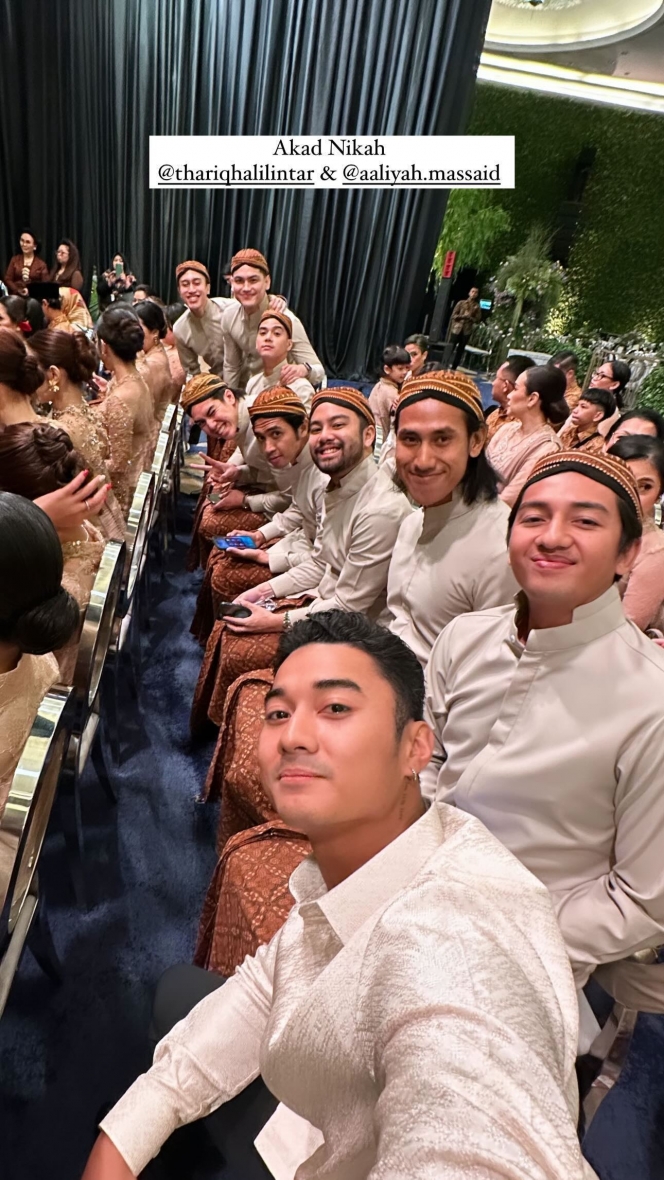 9 Foto Bridesmaid dan Groomsmen di Pernikahan Thariq dan Aaliyah, Bertabur Visual!