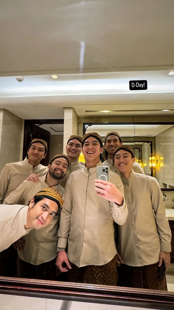 9 Foto Bridesmaid dan Groomsmen di Pernikahan Thariq dan Aaliyah, Bertabur Visual!