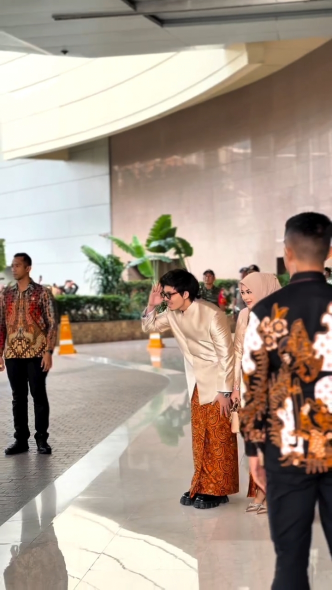 Ramai Jadi Sorotan, Ini 10 Foto Atta Halilintar Dampingi Presiden Jokowi di Pernikahan Aaliyah Massaid dan Thariq