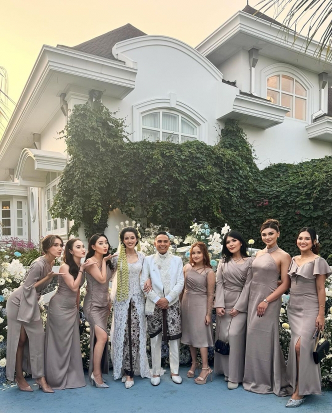 8 Foto Bridesmaid di Pernikahan Susan Sameh yang Disebut Bertabur Bintang, Ada Natasha Wilona hingga Indah Permatasari