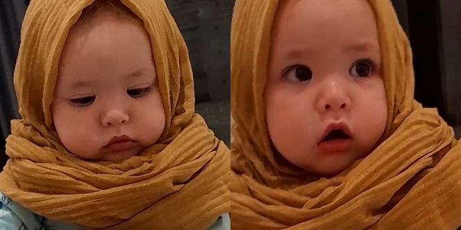 7 Foto Kamari Anak Jennifer Coppen Pakai Hijab ala Bu Ustazah, Gemoy Maksimal!