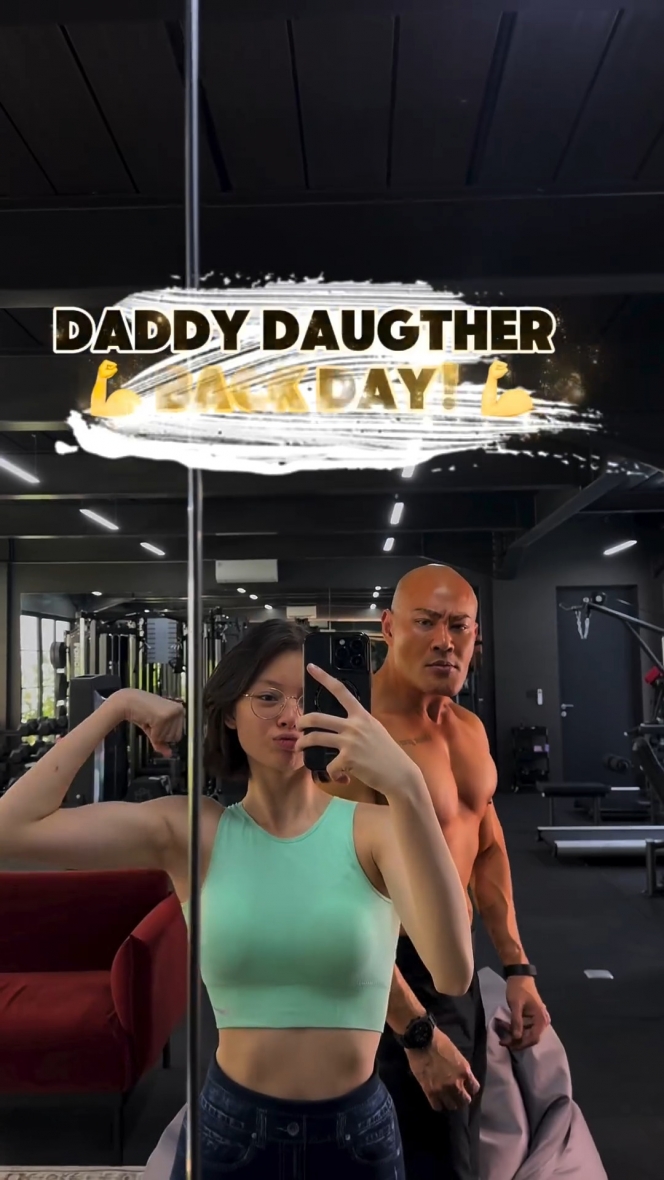 8 Foto Nada Tarina Putri dan Deddy Corbuzier Gym Bareng, Ayah-Anak Kompak Banget!