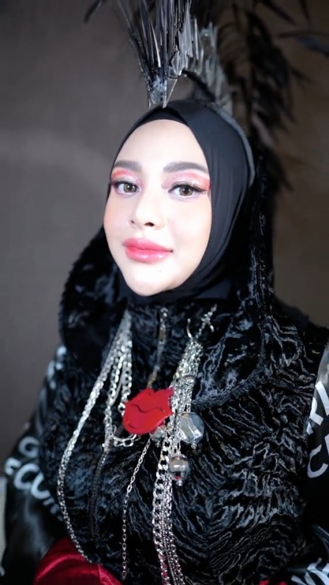 Jadi Pusat Perhatian, Ini 10 Foto Penampilan Aurel Hermansyah di Jember Fashion Carnaval 2024