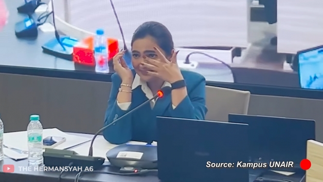 8 Foto Ashanty Ujian Proposal Disertasi S3, Sampai Nangis Terharu saat Dinyatakan Lulus